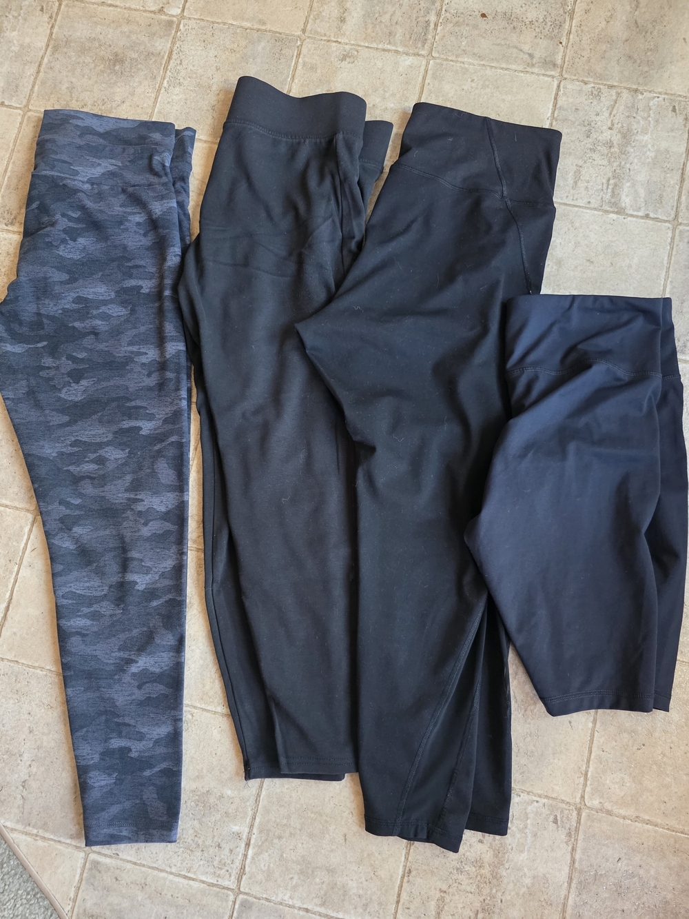 Set Of Women's Active Leggings/shorts Size XL/XXL
